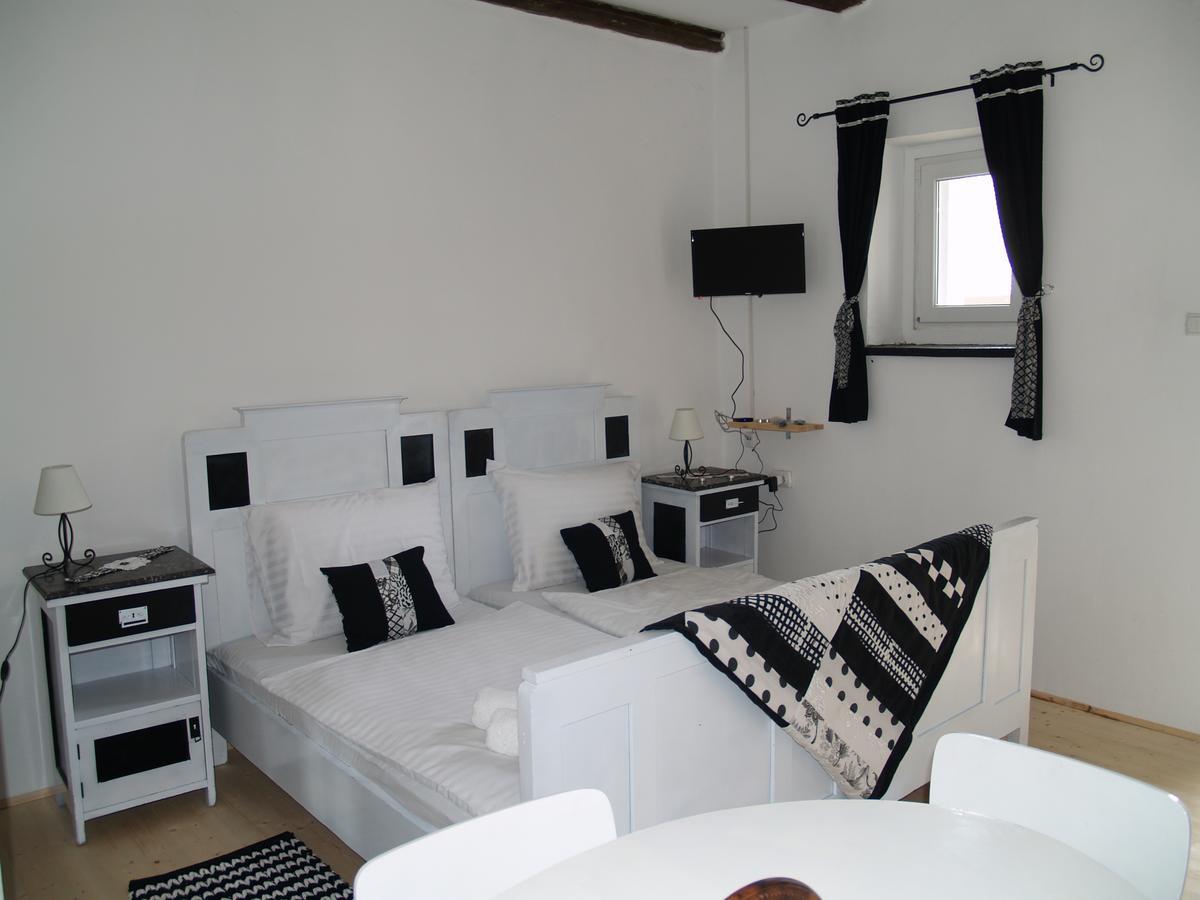 Pannonia Terranova Otel Vardarac Dış mekan fotoğraf